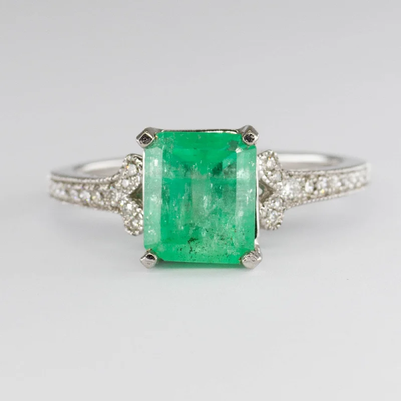 Emerald & Diamond Ring | 2.00ct, 0.15ctw | SZ 6.5 |