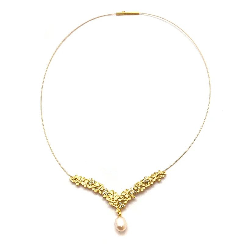 sparkling necklaces for women -Floral Pearl V Collar Necklace