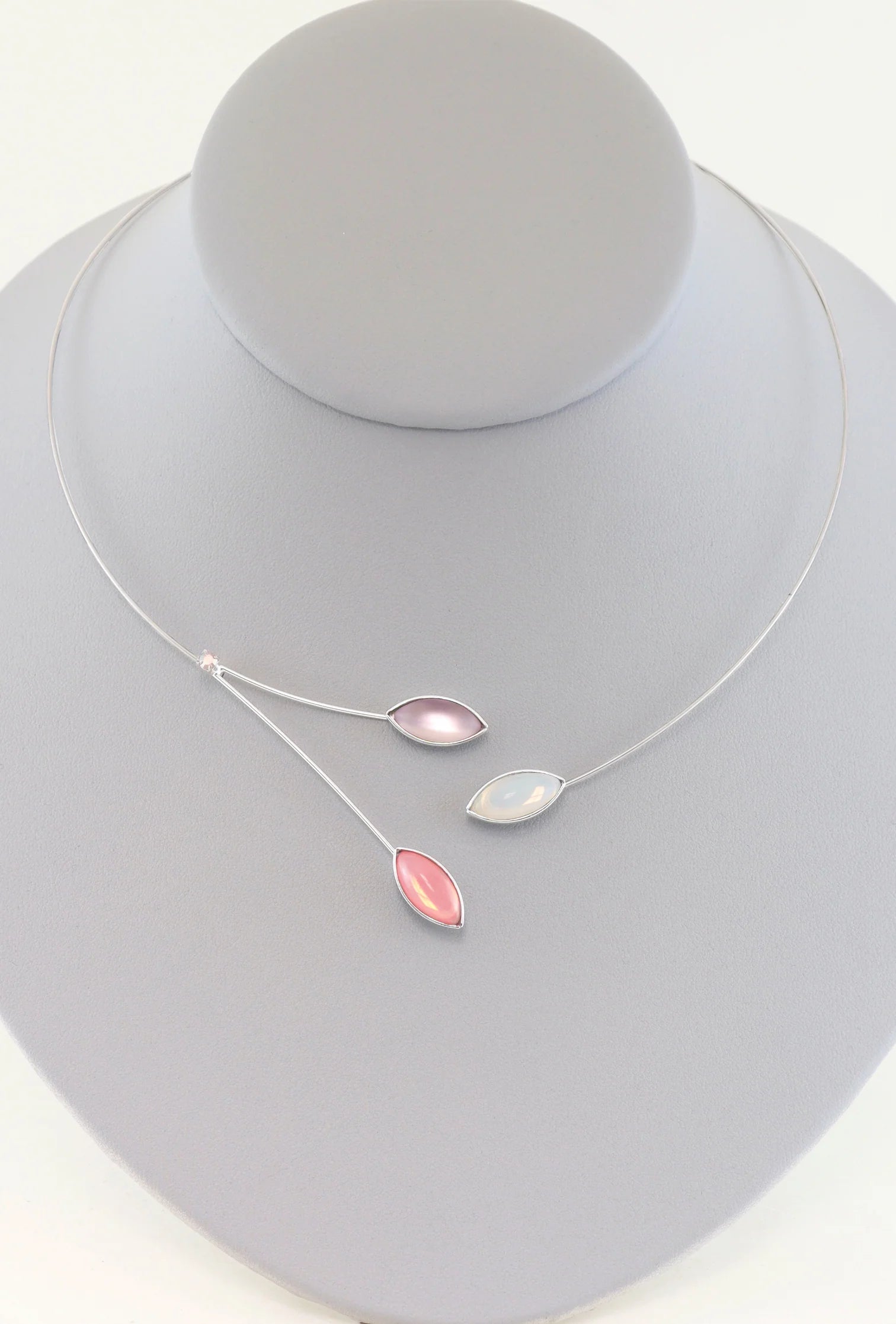 White Opal/Pink Opal/Pink