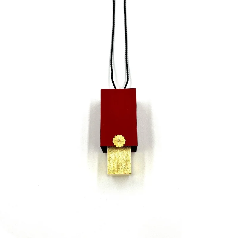 gold chain necklaces for women -Mariko Sumioka - Cashew Lacquer Necklace